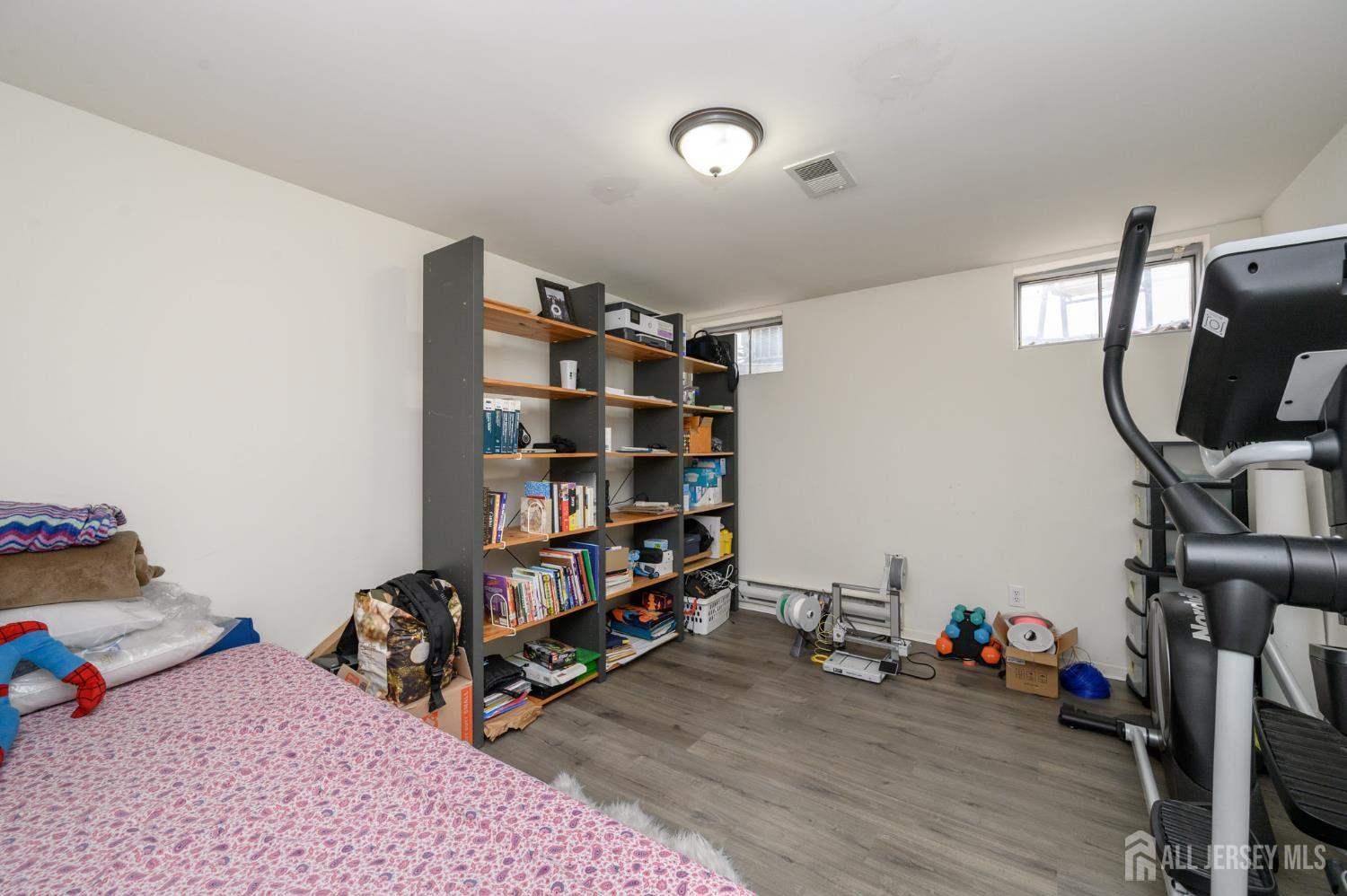 1 Cambridge Court, East Brunswick, NJ, 08816 image 36