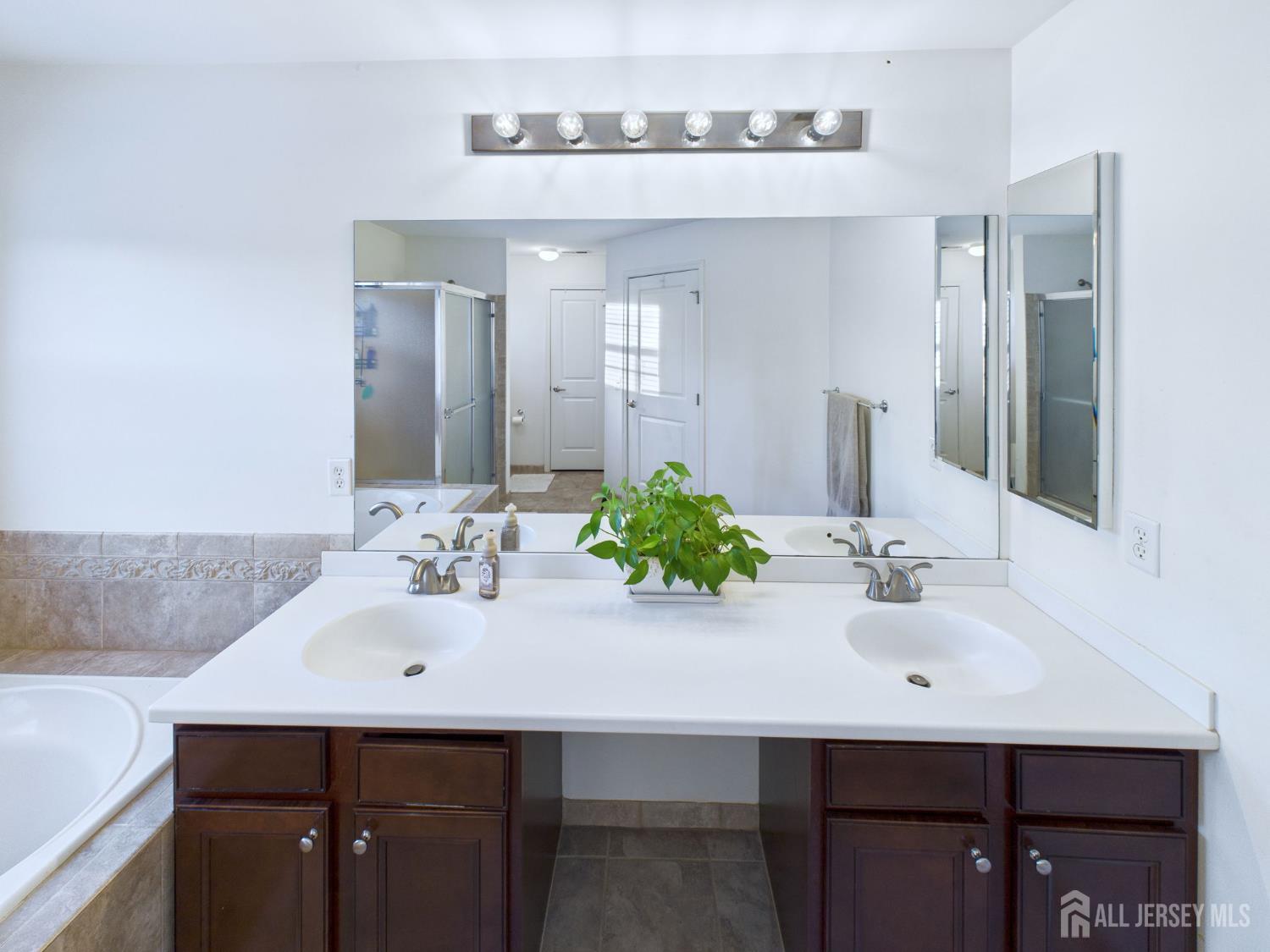 28 Wisniewski Road, Sayreville, NJ, 08872 image 29