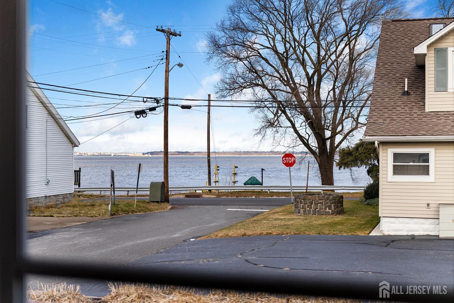 104 Roosevelt Avenue, Old Bridge, NJ, 08879