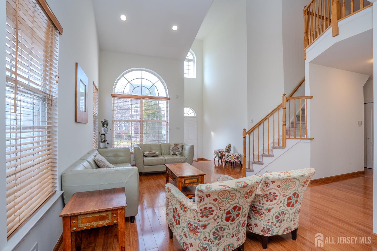 903 Swallow Court Image 3