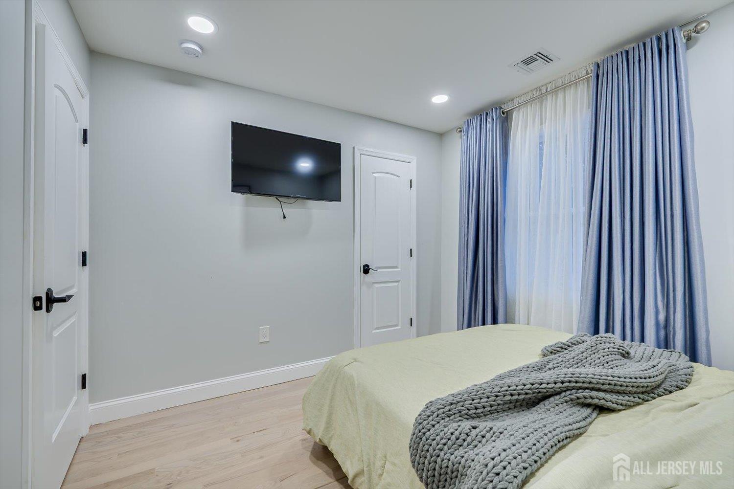 162 Brower Avenue, Edison, NJ, 08837 image 44