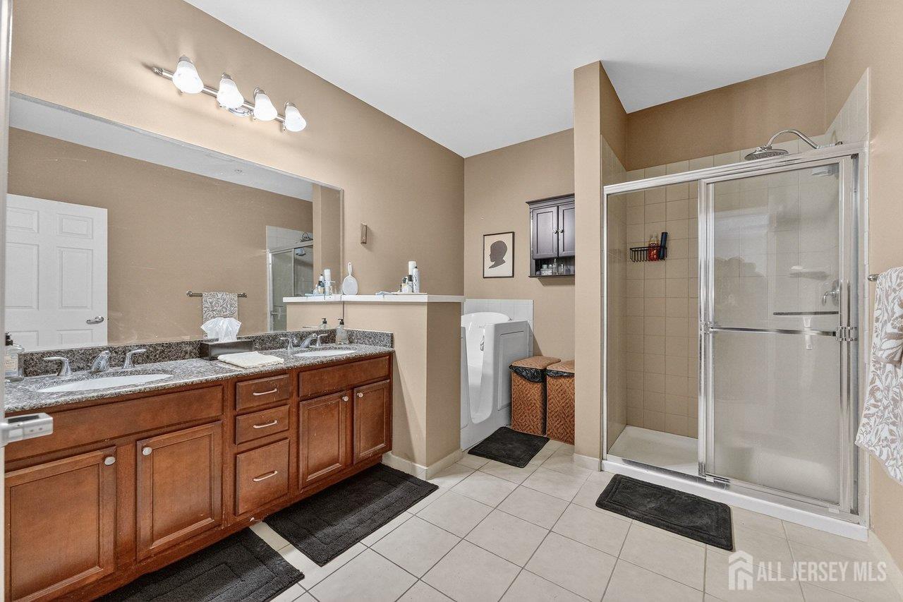 417 Regency Place, Woodbridge Proper, NJ, 07095 image 22