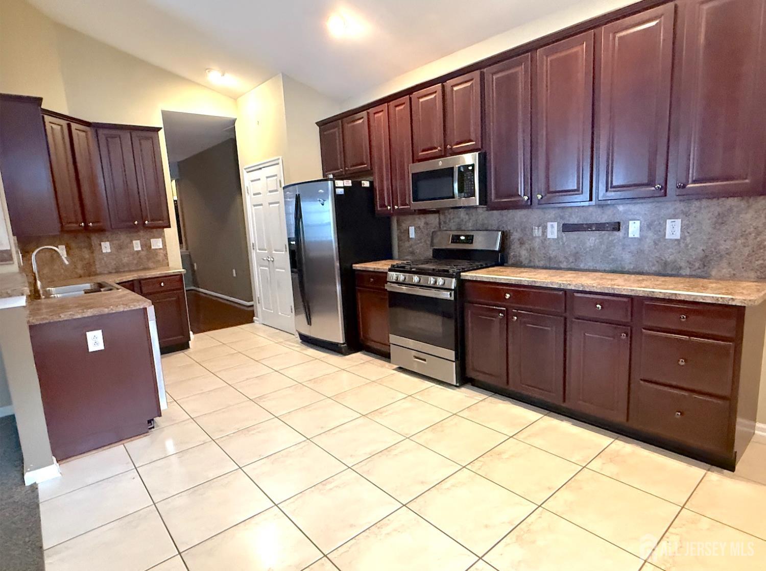 143 Valencia Drive, Monroe, NJ, 08831 image 11