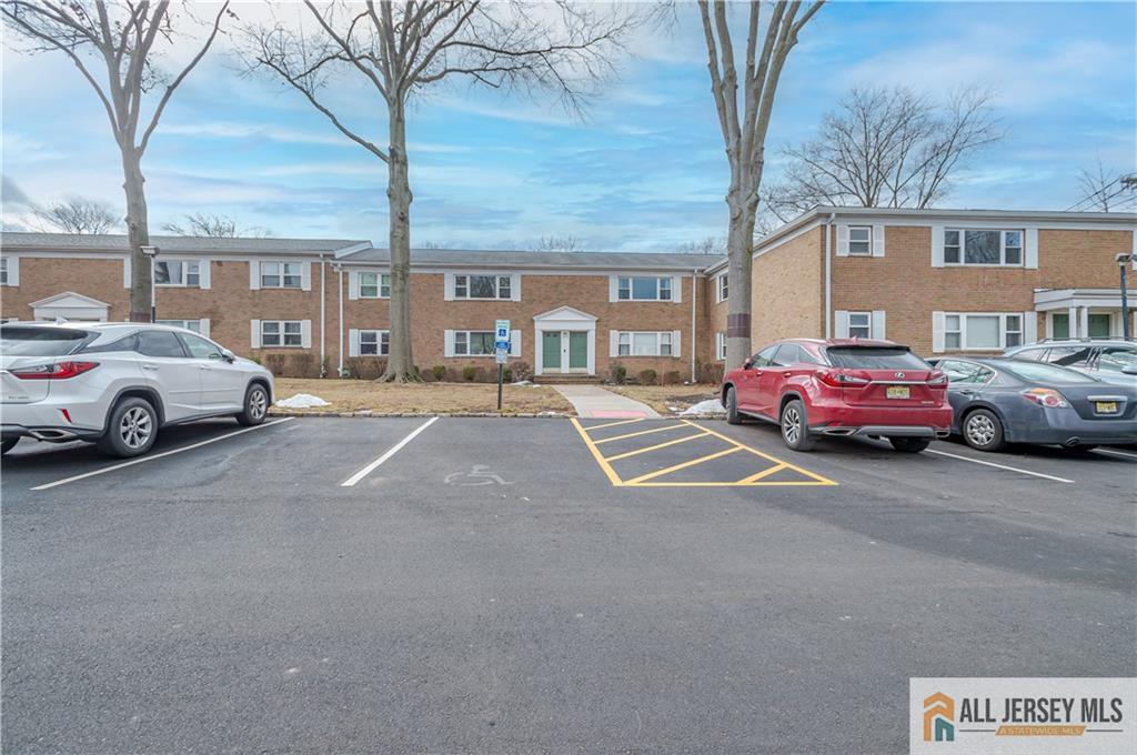 161 Evergreen Road 12B Image 2