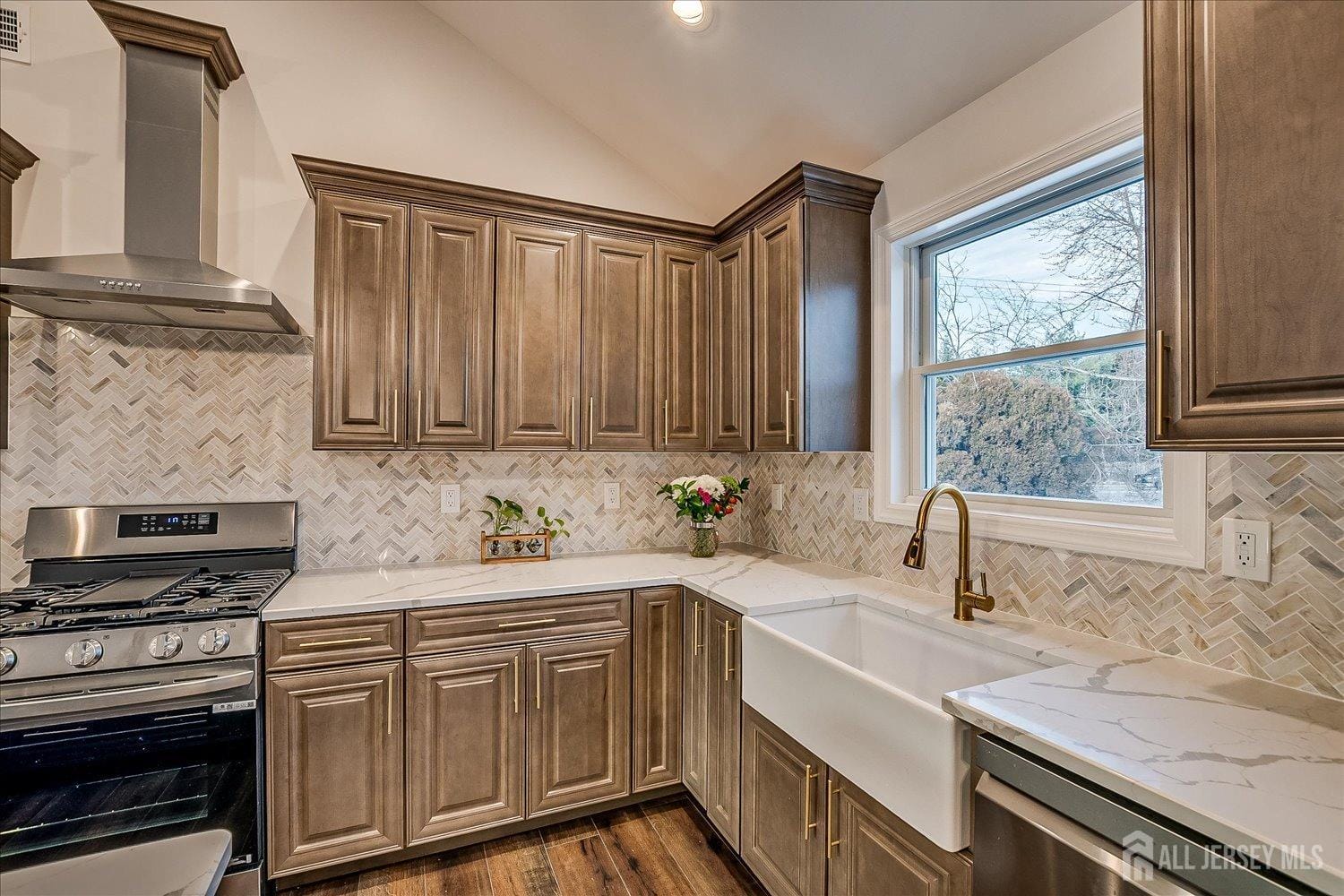 83 Sagamore Avenue, Edison, NJ, 08820 image 16