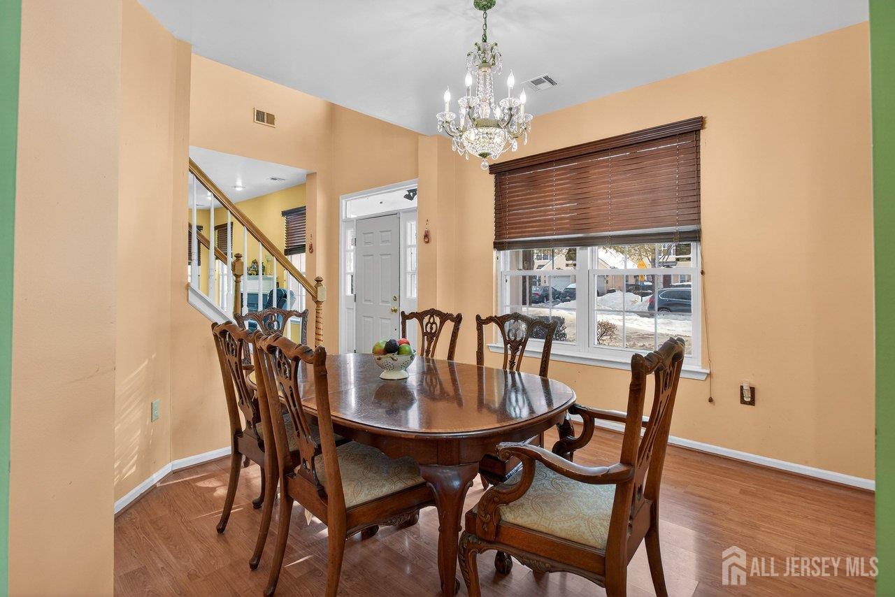 100 Ashford Drive Image 5