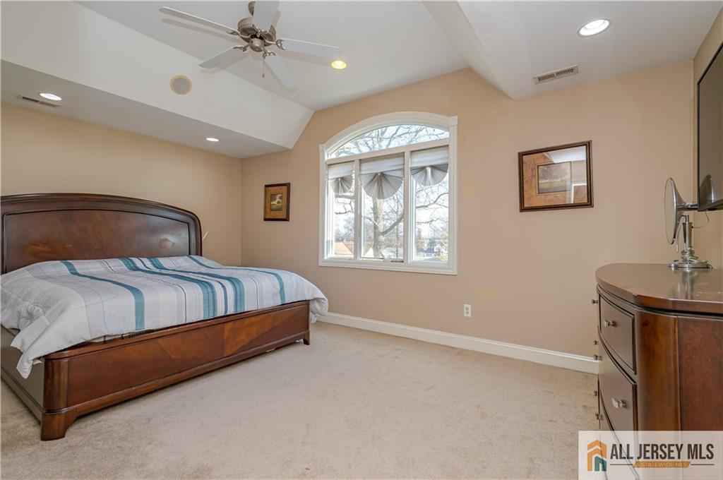 53 Princeton Avenue, Colonia, NJ, 07067 image 32