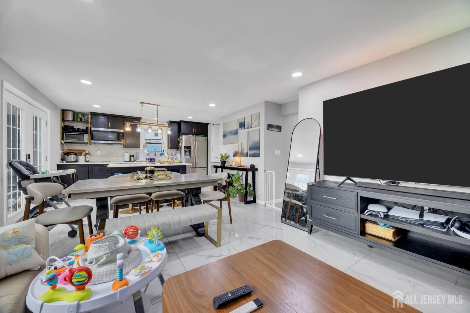 241 Orange Street Image 5