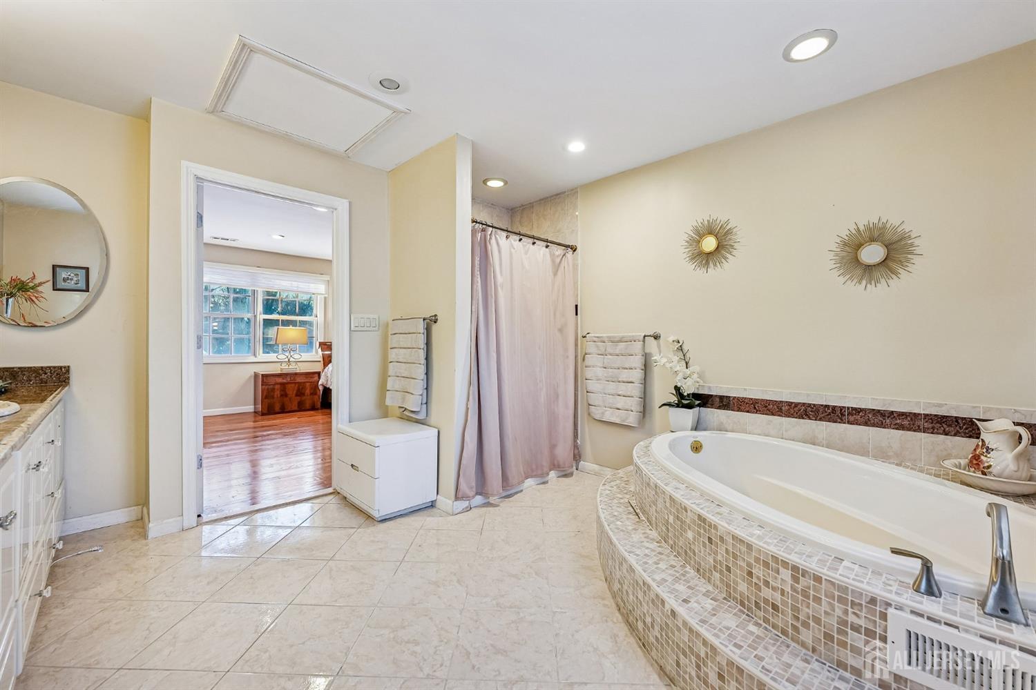 42 Colburn Road, East Brunswick, NJ, 08816 image 18