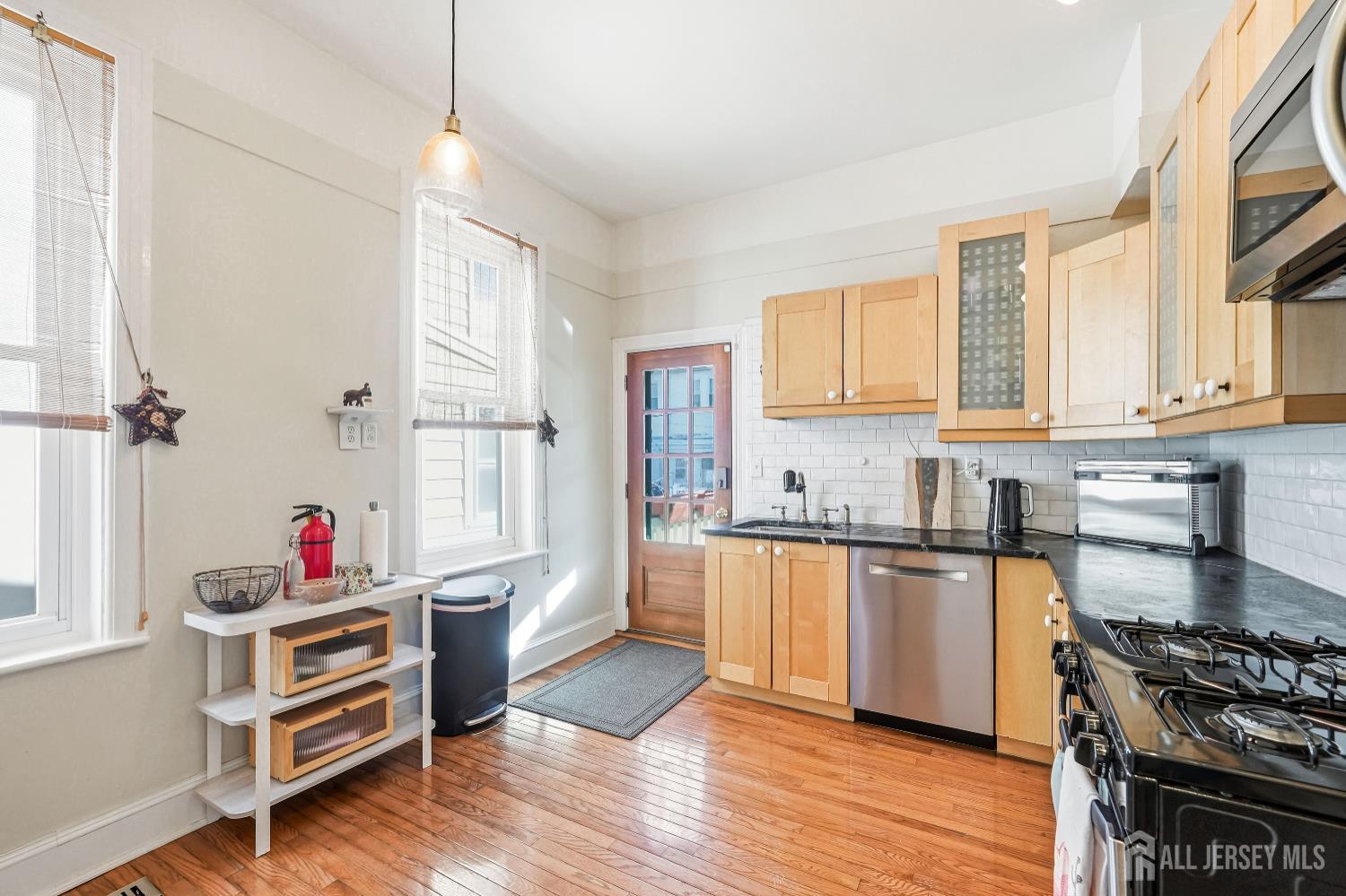 346 E Union Street, Burlington City, NJ, 08016 image 15