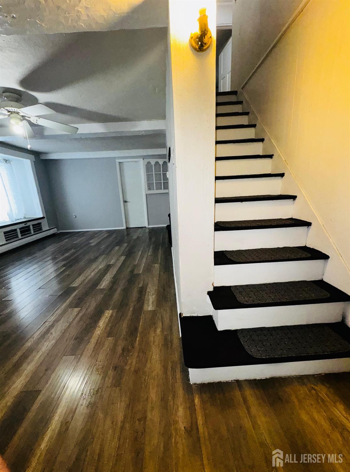 1616 Ford Avenue Image 3