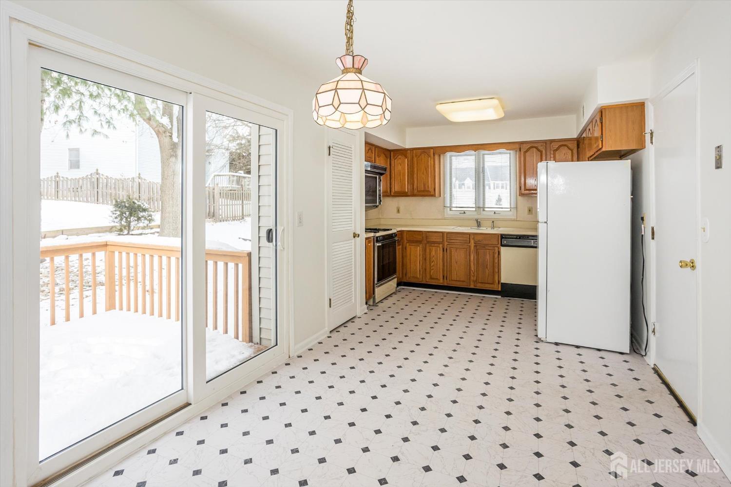 4 Updike Avenue, Hillsborough, NJ, 08844 image 21