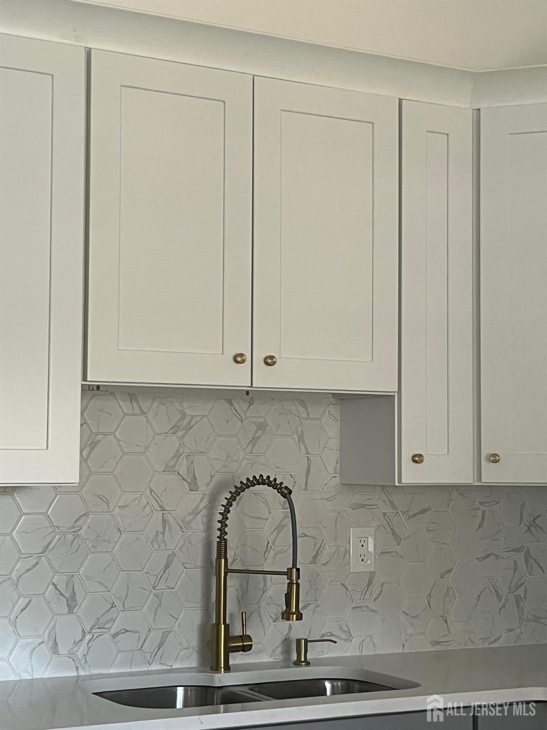 223 Wycoff Way West Way Image 4