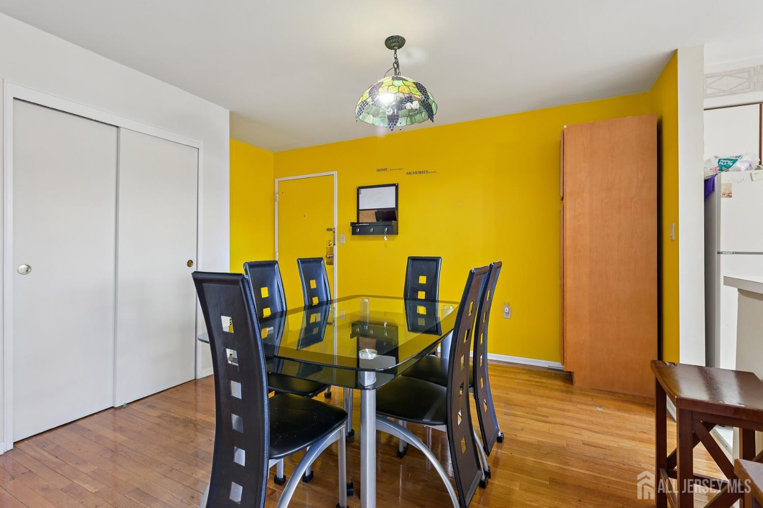 24 Woodedge Avenue A8 Image 2