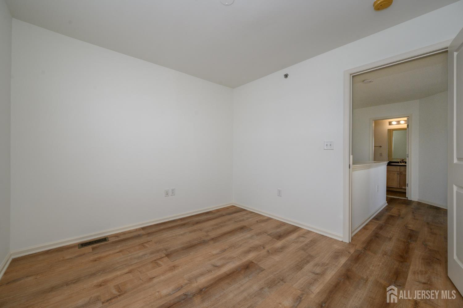 361 Lehigh Avenue, Perth Amboy, NJ, 08861 image 24