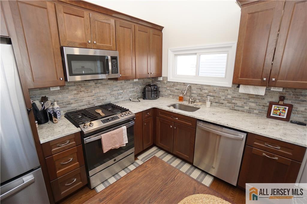 99 Cameo Place, Colonia, NJ, 07067 image 10