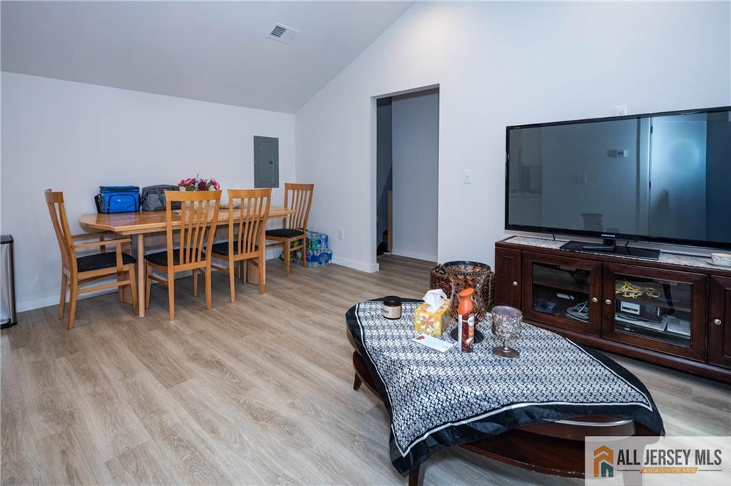 27 S 2nd Street, Fords, NJ, 08863 image 24