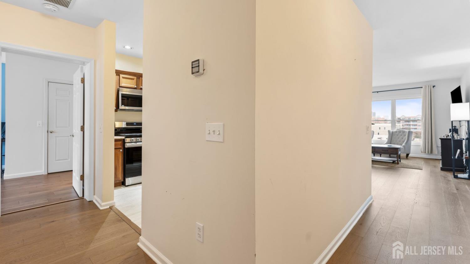 344 The Promenade, Edgewater, NJ, 07020 image 13