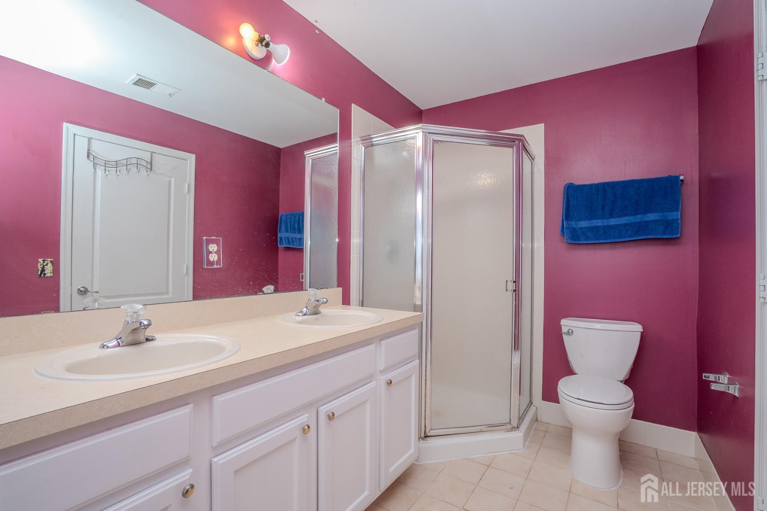 903 Swallow Court, North Brunswick, NJ, 08902 image 16