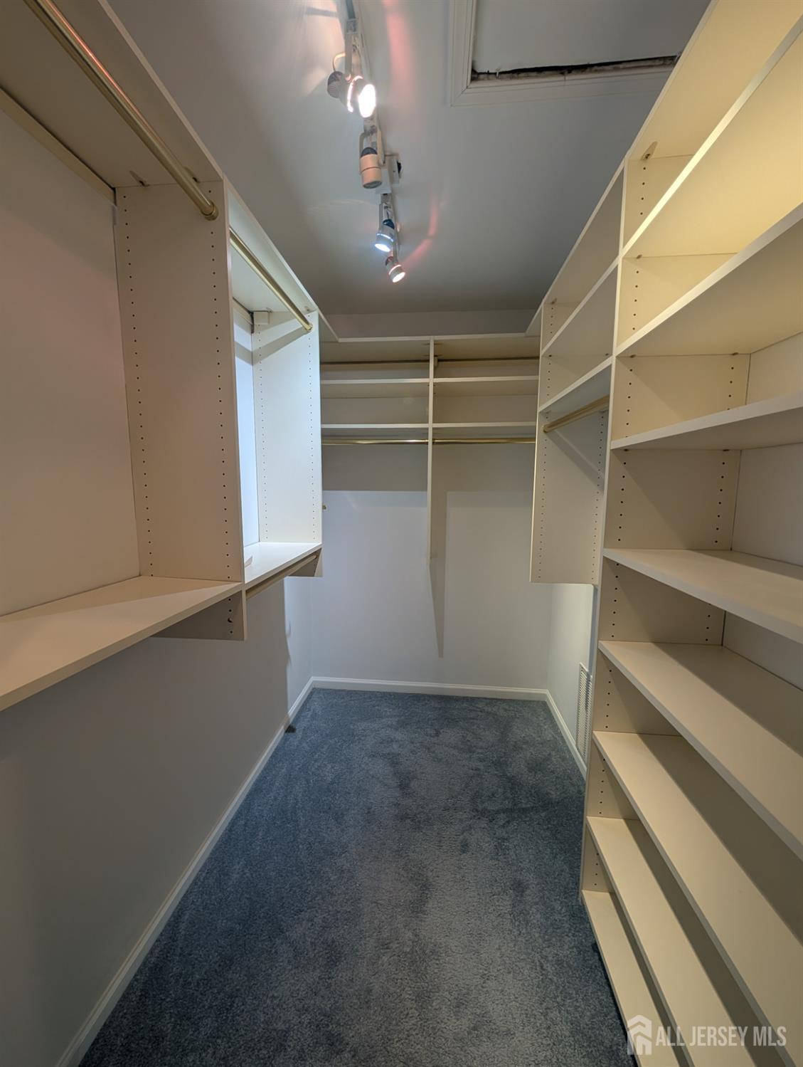 3038 King Court, Green Brook, NJ, 08812 image 29