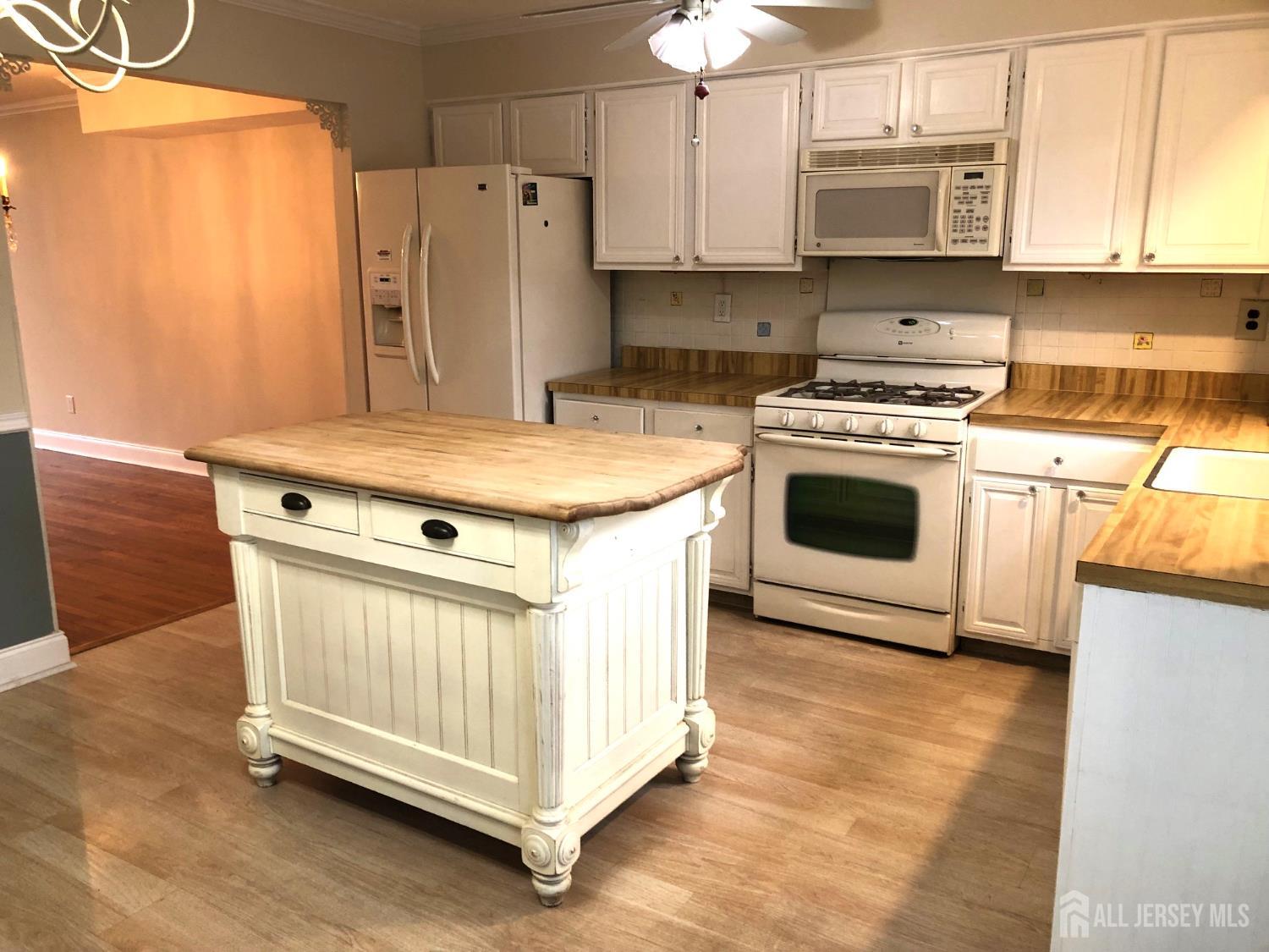 705 Sharon Garden Court, Woodbridge Proper, NJ, 07095 image 8