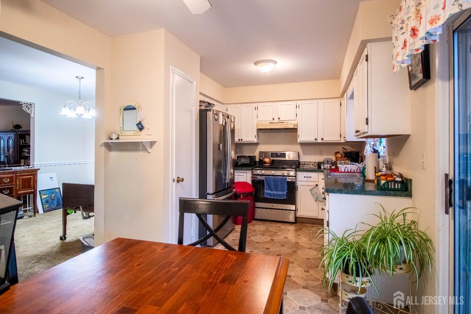 3 Peachtree Lane Image 5