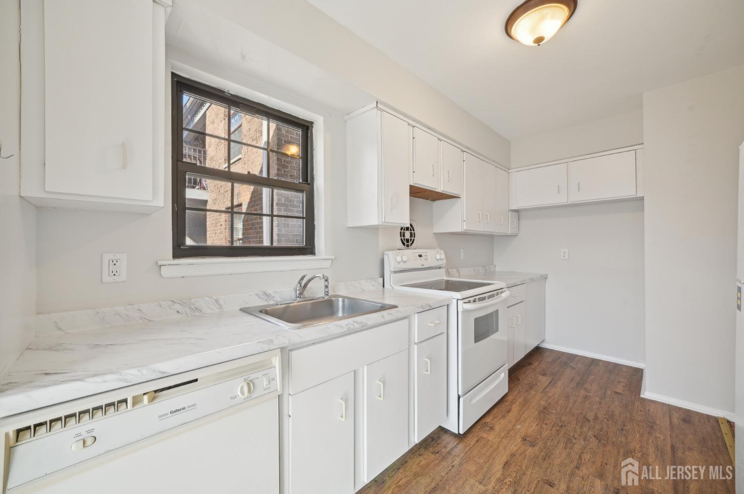 323 Gill Lane 11C, Iselin, NJ, 08830 image 6