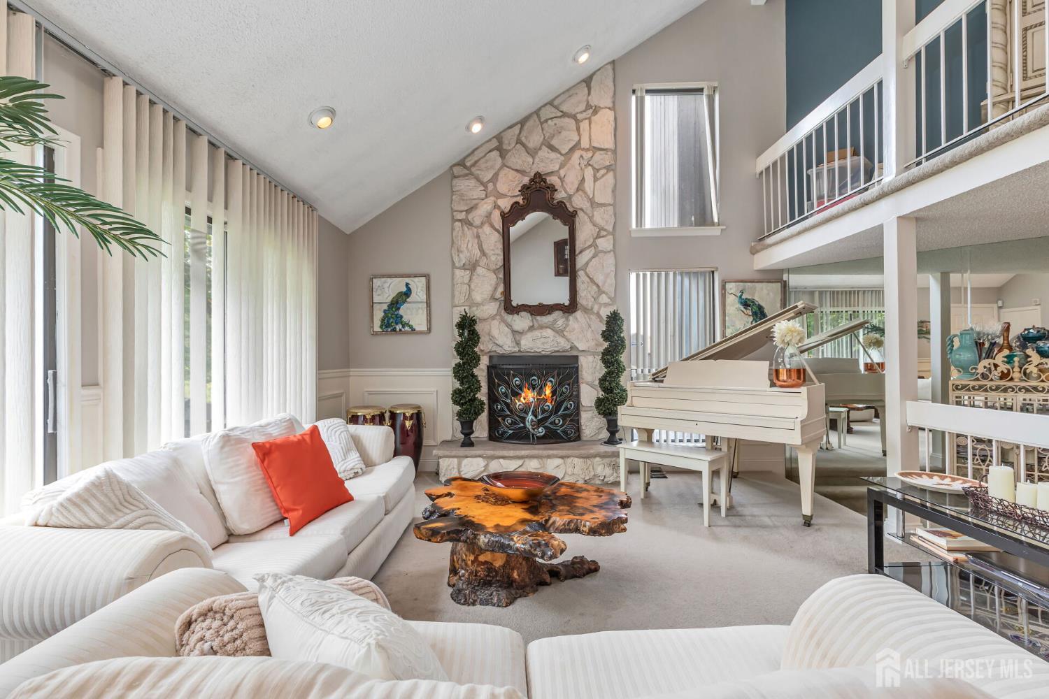 404 N Westgate Drive Image 2