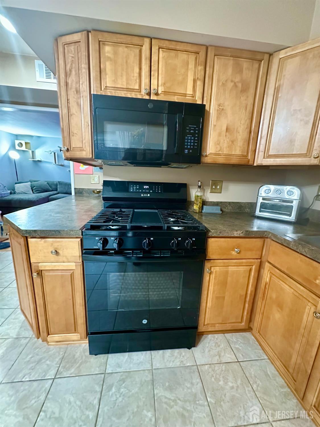 187 Evergreen Road 4A, Edison, NJ, 08837 image 14