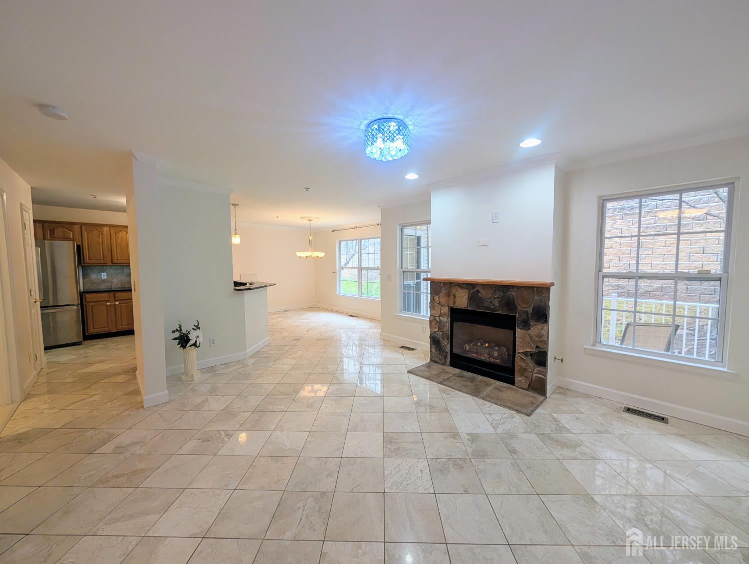 3038 King Court, Green Brook, NJ, 08812 image 9