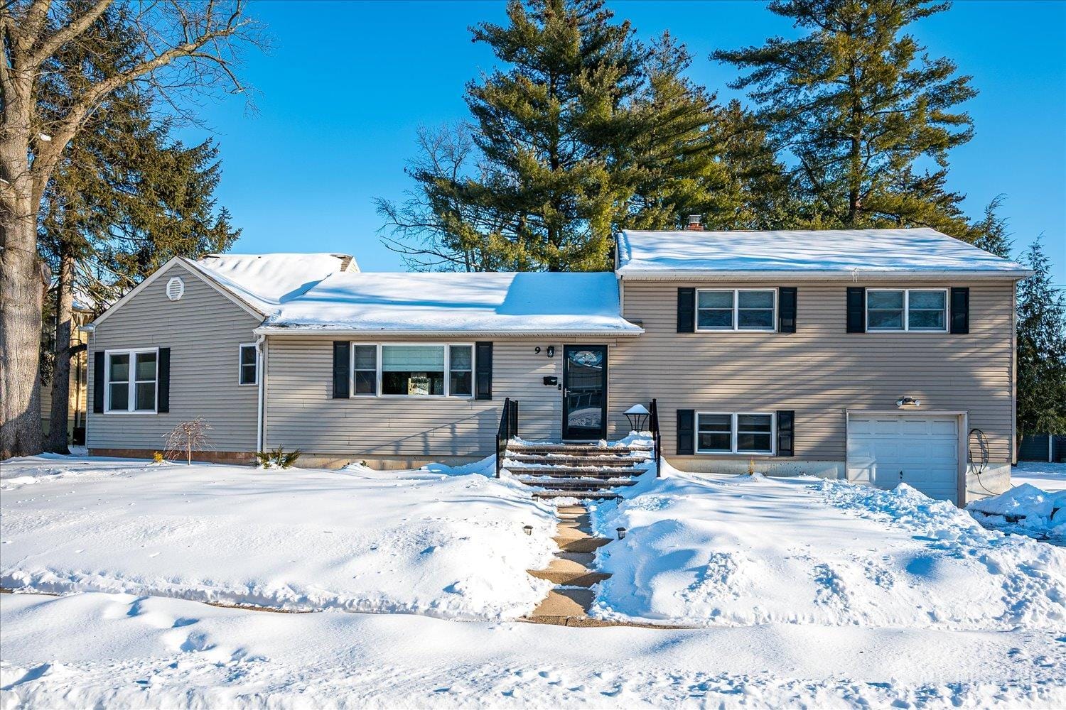 9 Olden Road, Edison, NJ, 08817