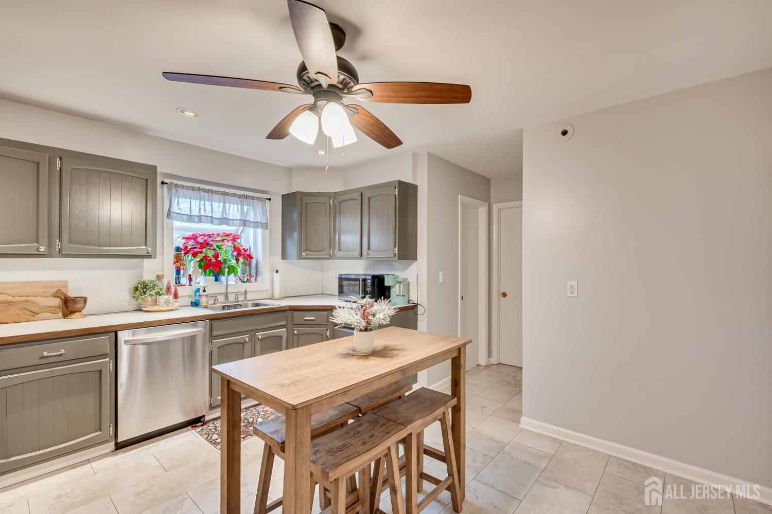 228 Oneida Place, North Plainfield, NJ, 07060 image 16