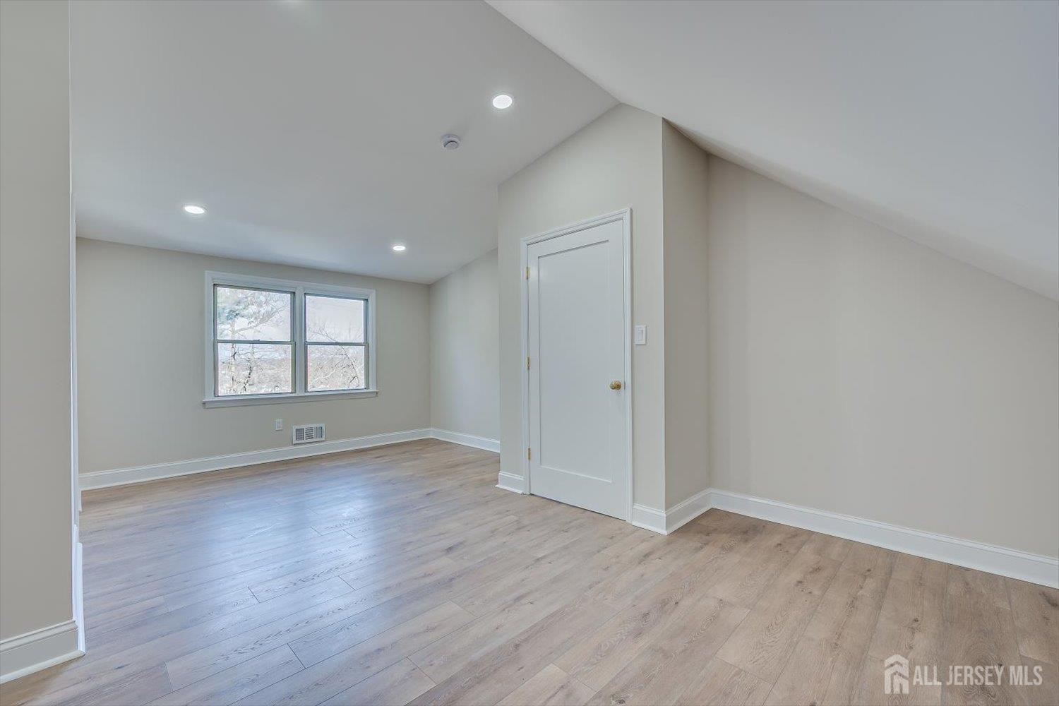 35 Kendall Drive, Sayreville, NJ, 08859 image 33