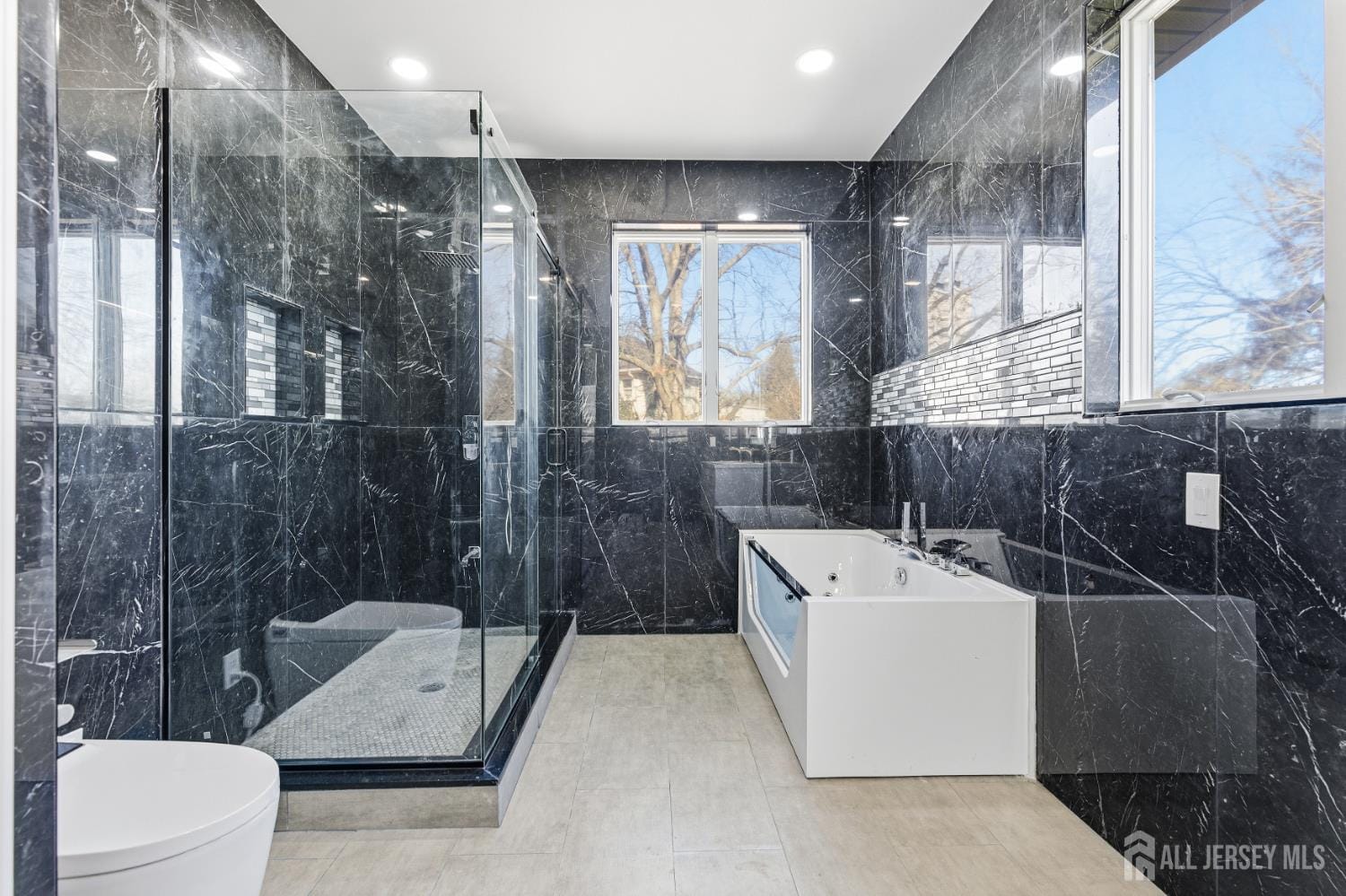 4 Hemlock Drive, Edison, NJ, 08820 image 37