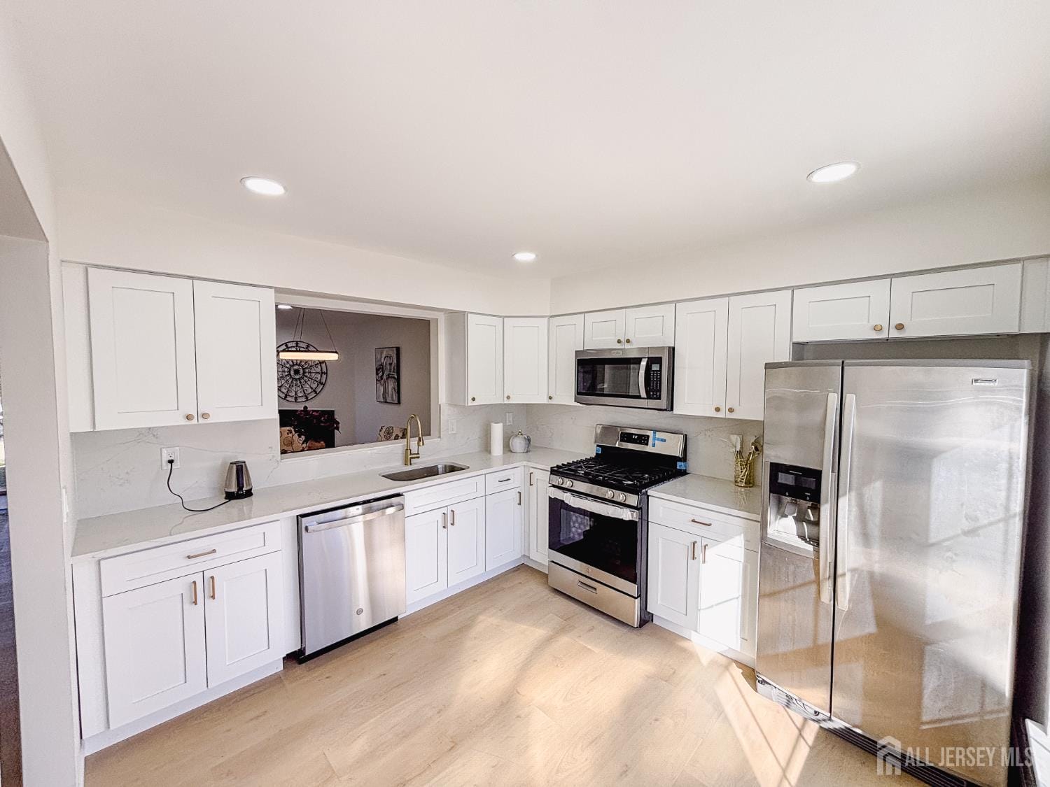 386 INWOOD Court 386 Image 3