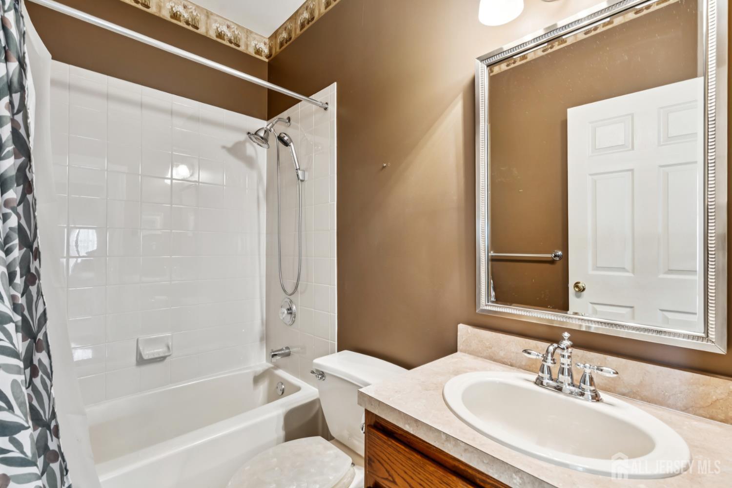 6 Holly Manor Court, Helmetta, NJ, 08828 image 16