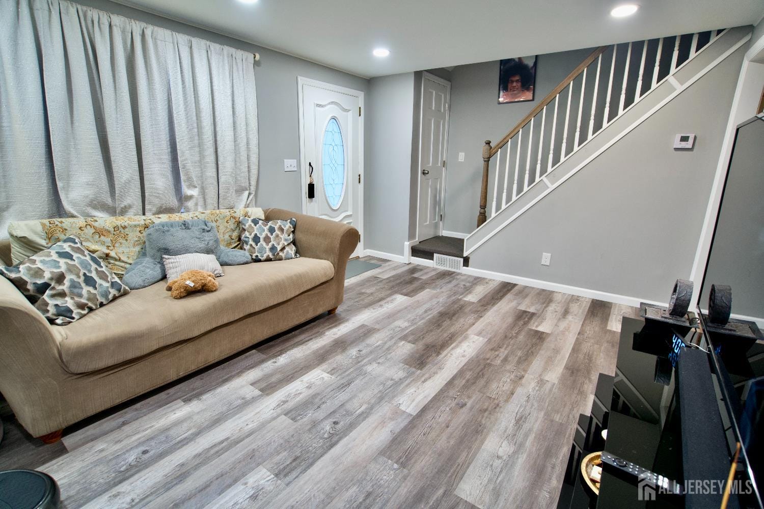 193 Old Road Image 3