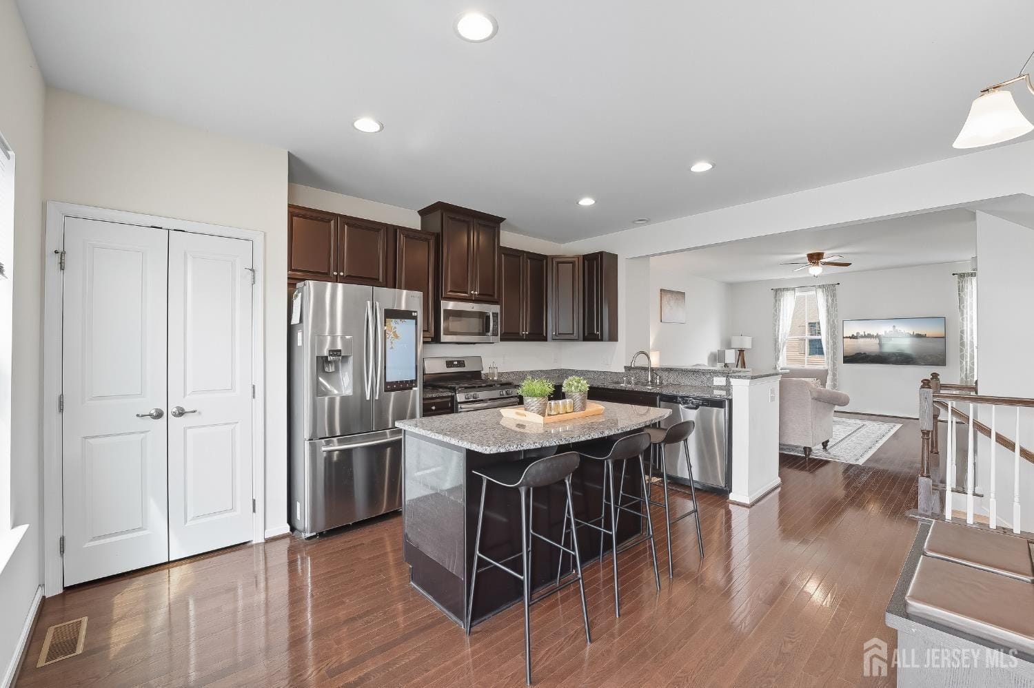 805 Bayside Court, South Amboy, NJ, 08879 image 8