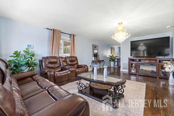 285 Water Street Image 2