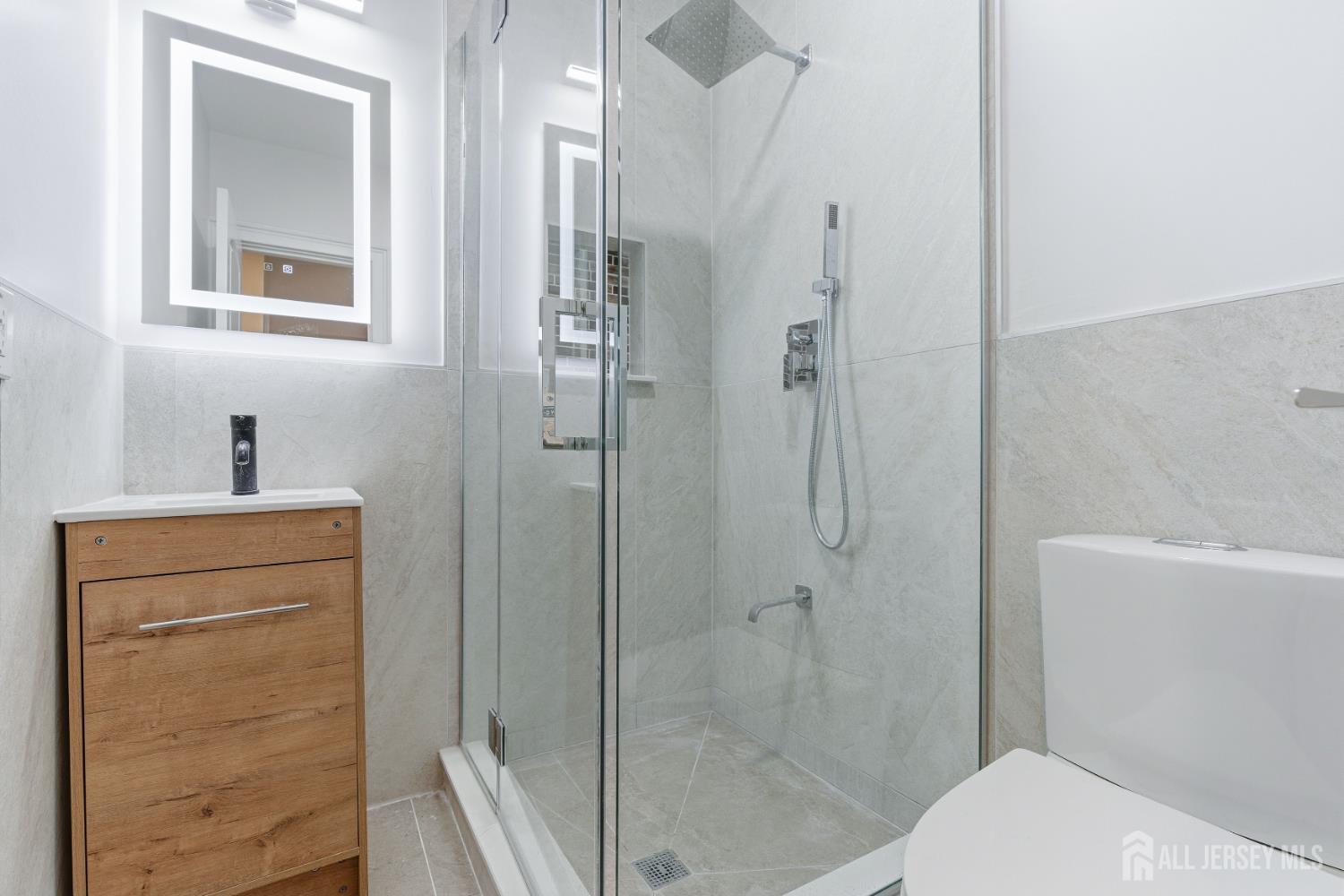 4 Hemlock Drive, Edison, NJ, 08820 image 56