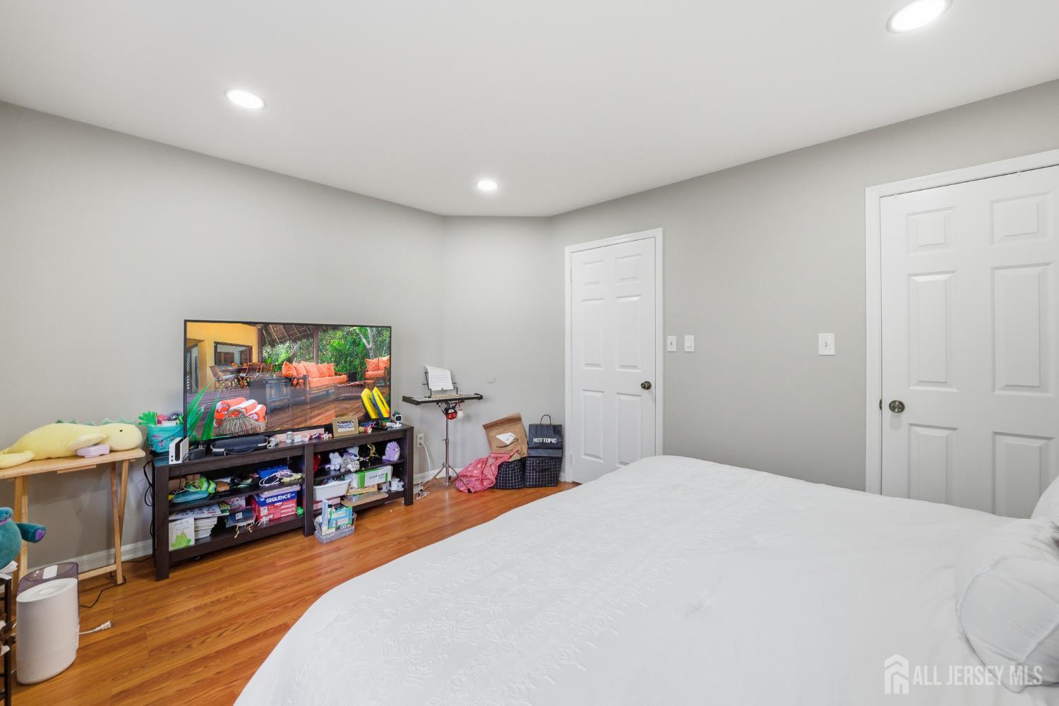 208 Blew Court, East Brunswick, NJ, 08816 image 17