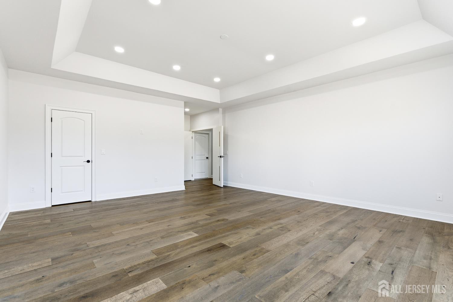 4 Hemlock Drive, Edison, NJ, 08820 image 33