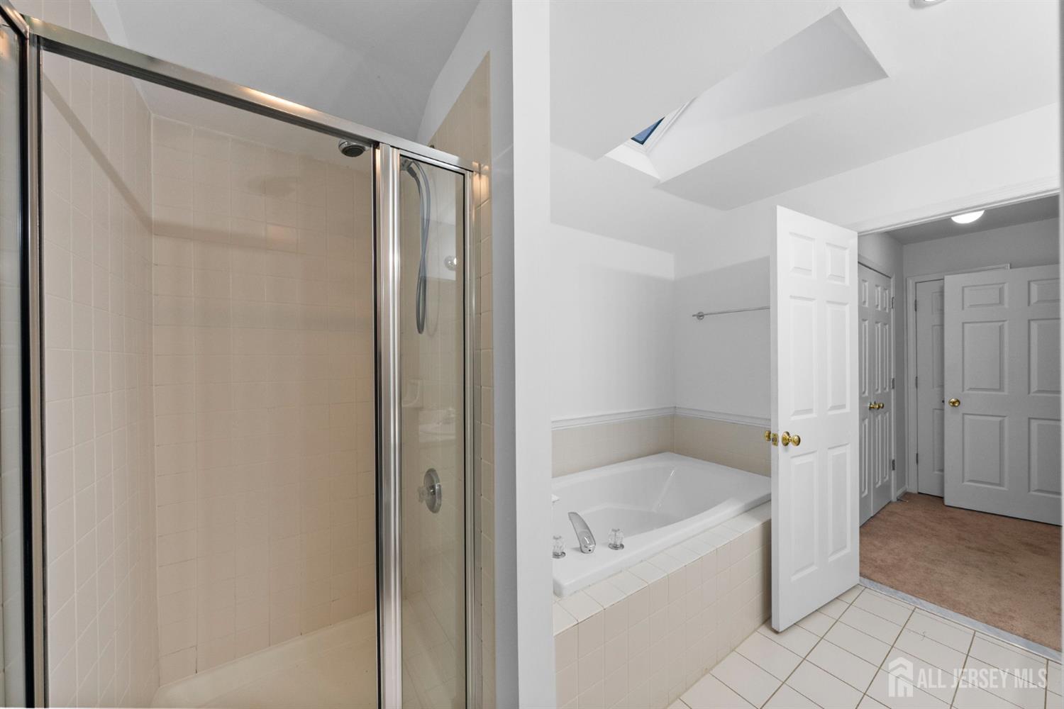 124 Kingsland Circle, South Brunswick, NJ, 08852 image 18