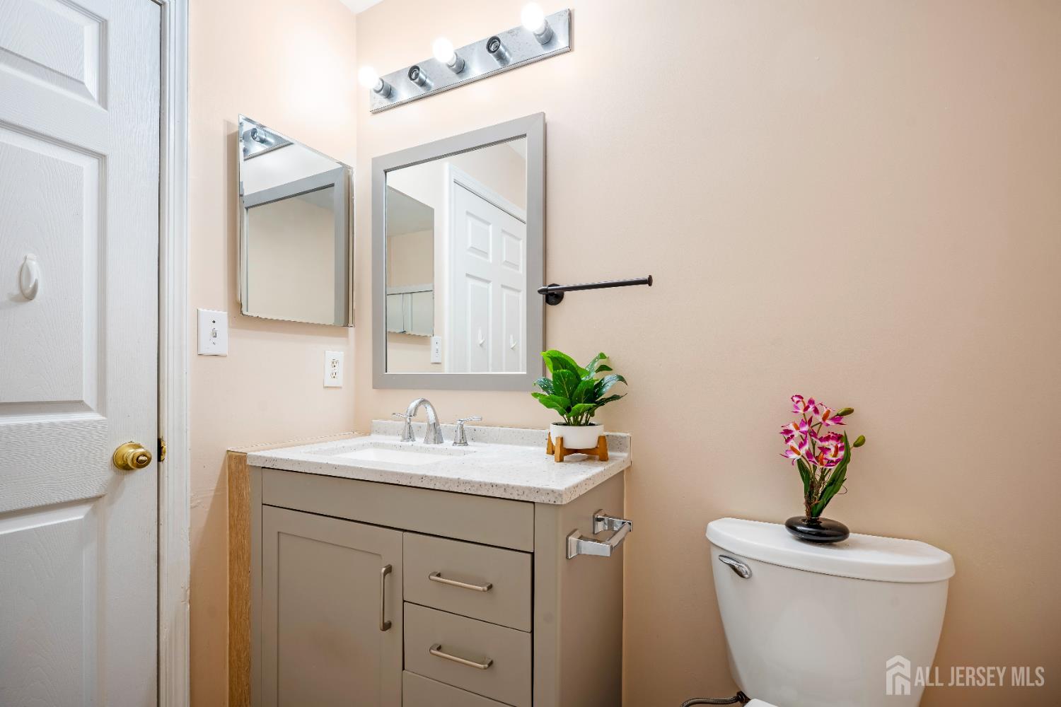 11 Windsong Circle, East Brunswick, NJ, 08816 image 21