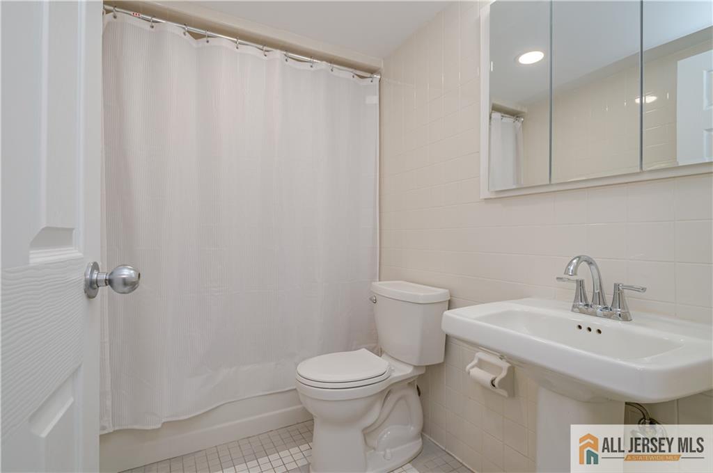30 S Adelaide Avenue 4K, Highland Park, NJ, 08904 image 16