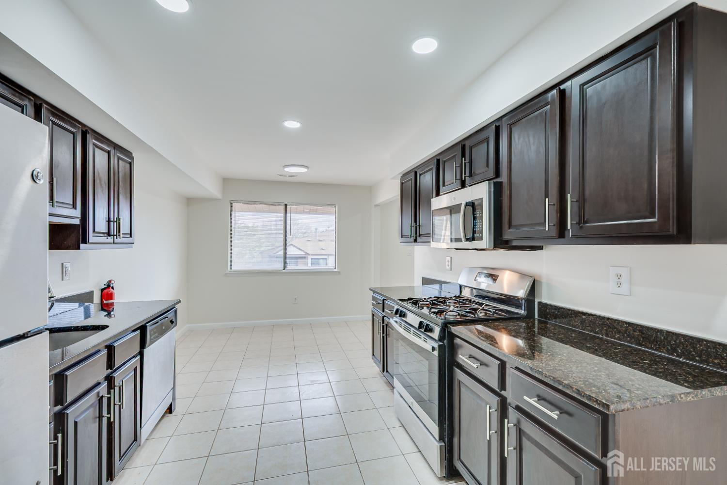 1314 Edison Glen Terrace, Edison, NJ, 08837 image 11