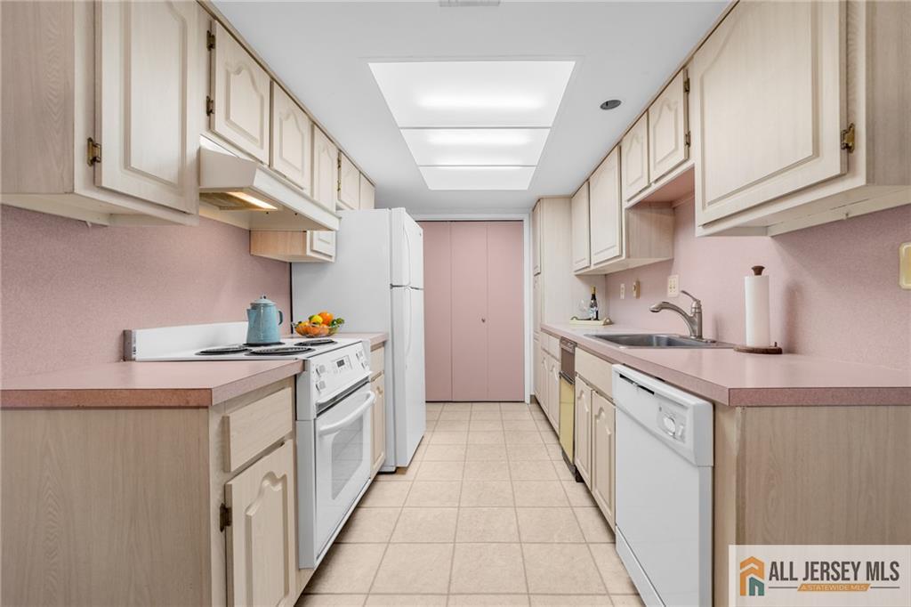 96 Salix Plaza C, Monroe, NJ, 08831 image 8