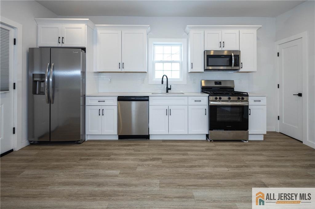 27 S 2nd Street, Fords, NJ, 08863 image 8