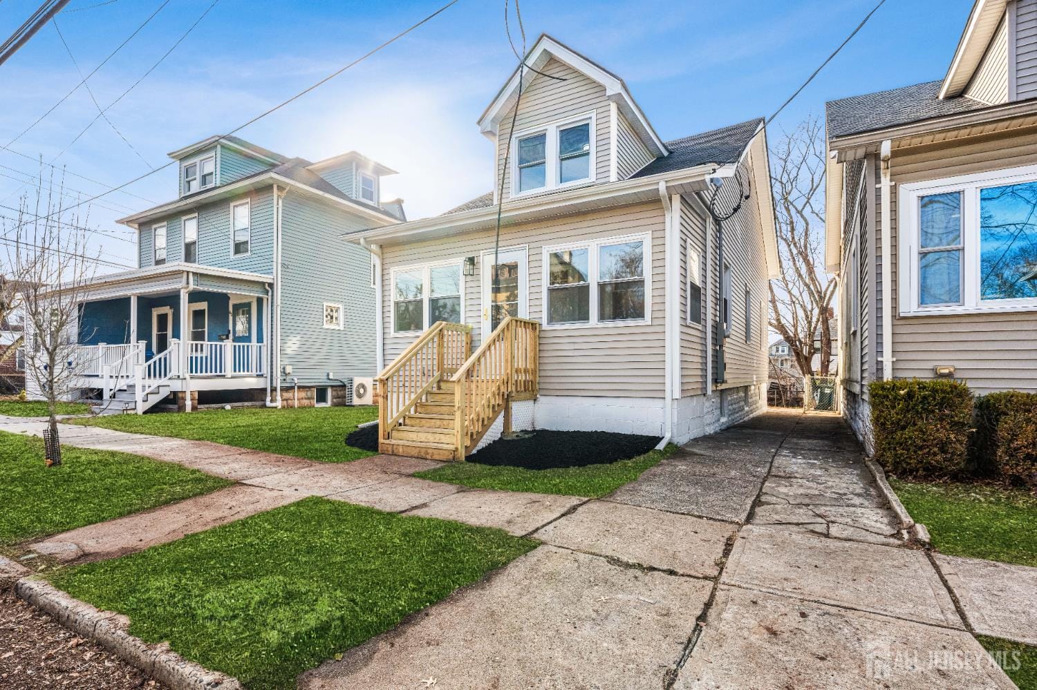 38 S 6th Avenue Image 3