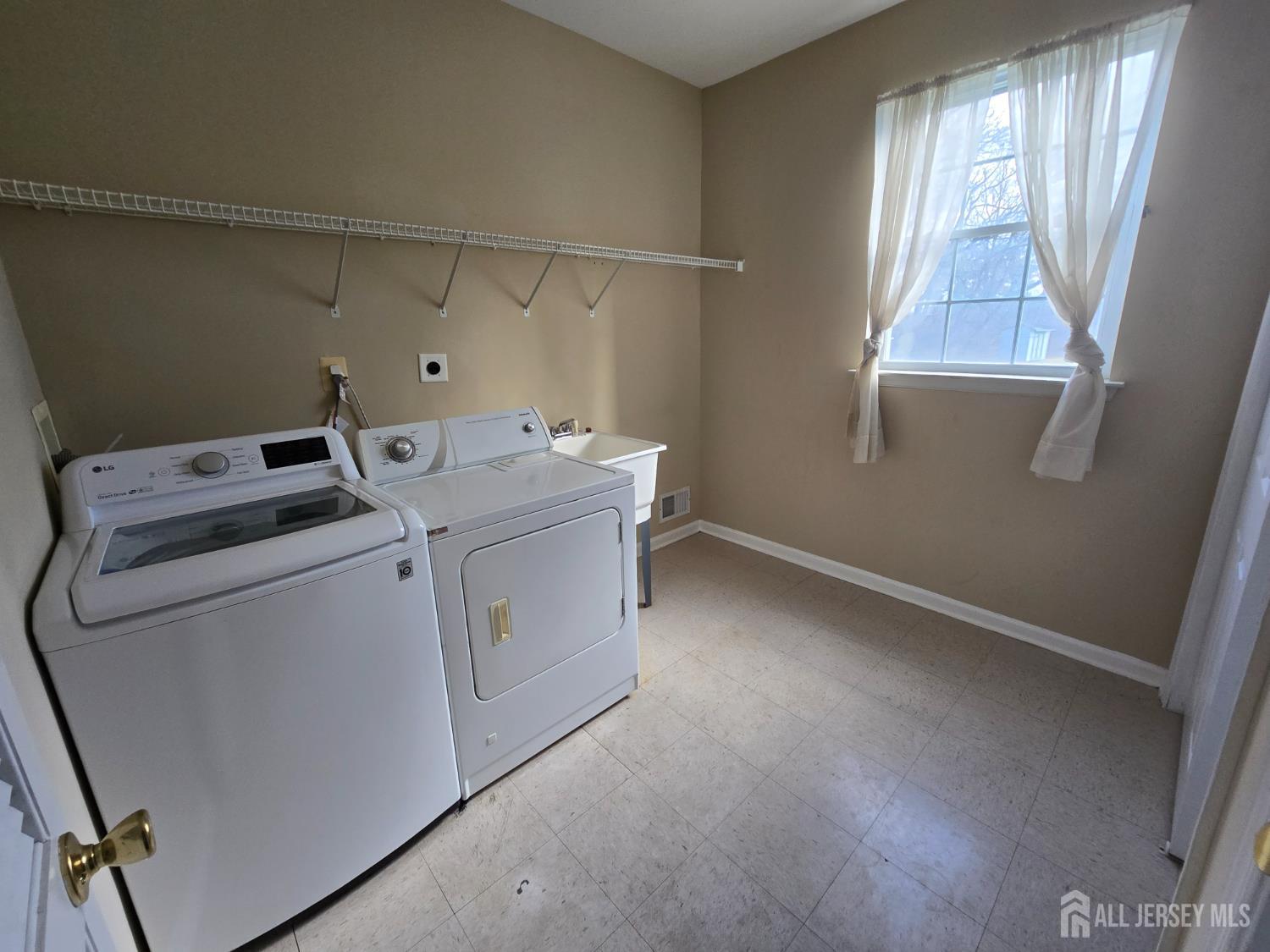 40 Potomac Road, South Brunswick, NJ, 08852 image 15